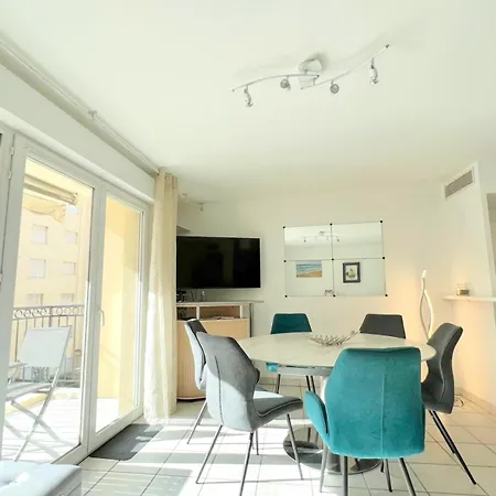 Appartement 3 Pièces Au Pied Du Suquet 200m Des Plages Du Midi *